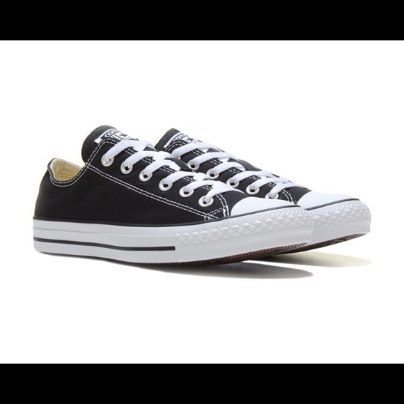 Converse Shoes - Black Low Top Converse